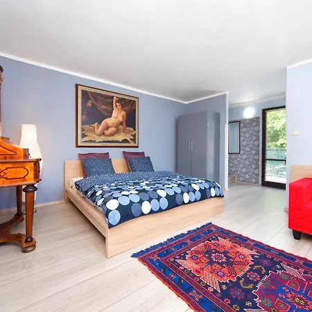 U Ruze 호텔 쿤타호라