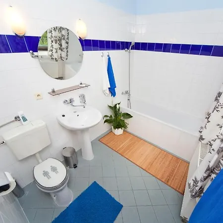 U Ruze 호텔 쿤타호라